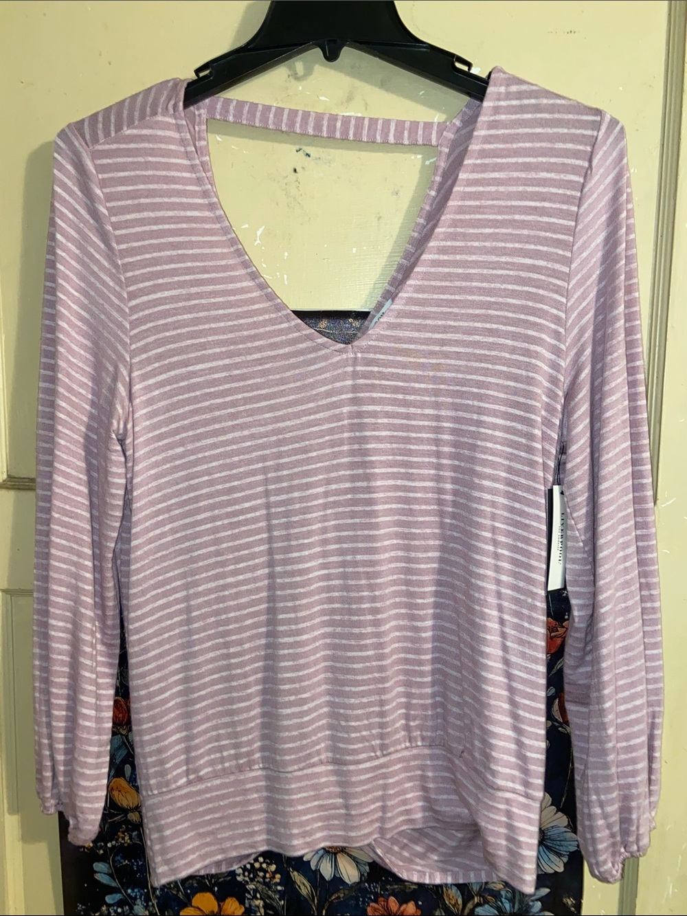LIVERPOOL MAUVE SHADOW STRIPED 3/4 Sleeve V Neck Top NWT